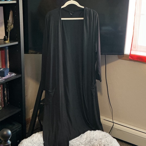 Torrid Black Long Cardigan - Picture 1 of 2